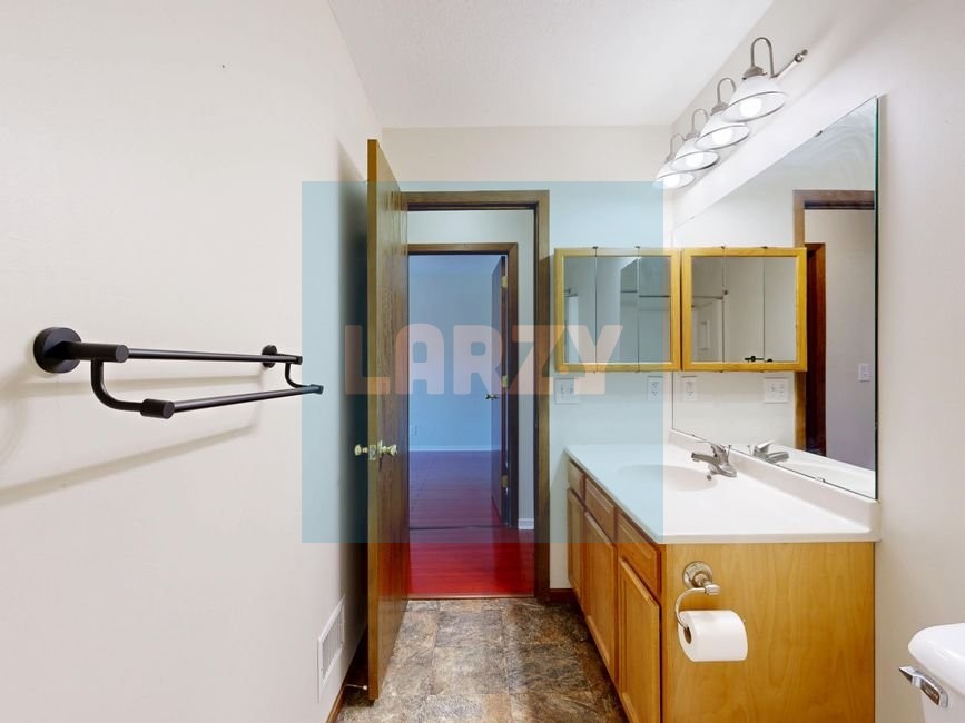 Linda casa com 3 suítes no centro